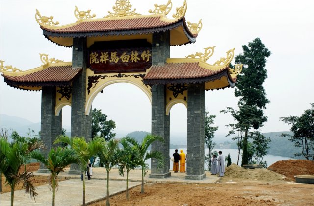 Quang cảnh Bạch Mã 1